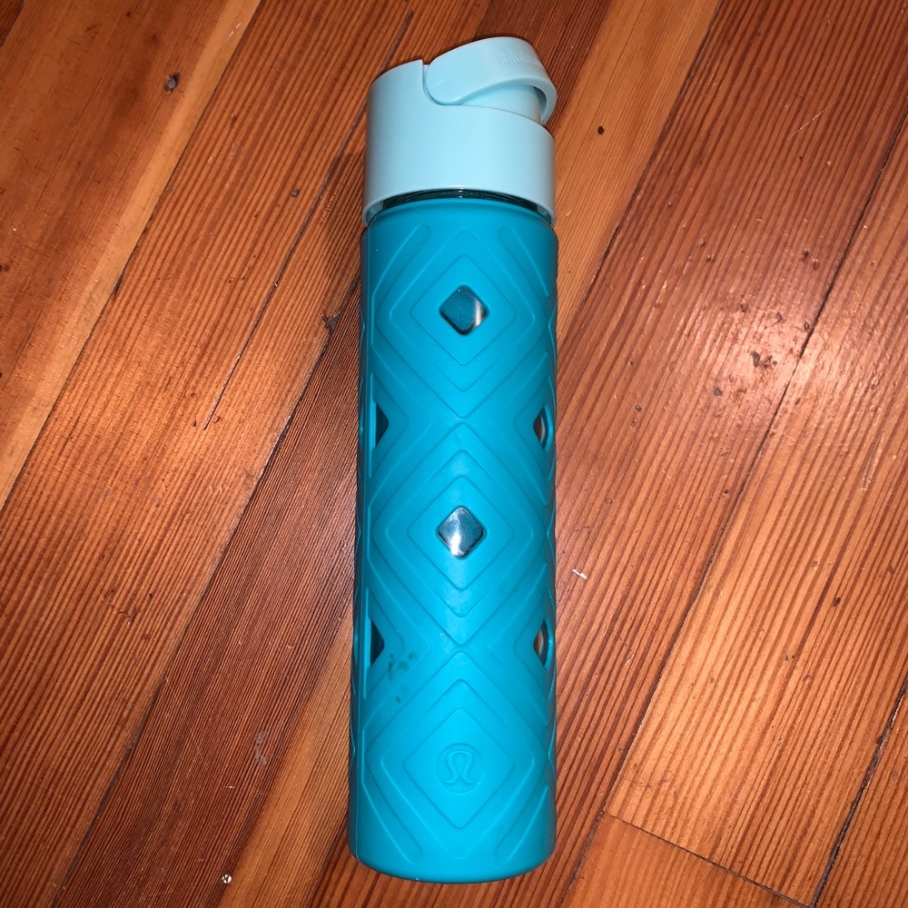 *HP* Lululemon water bottle